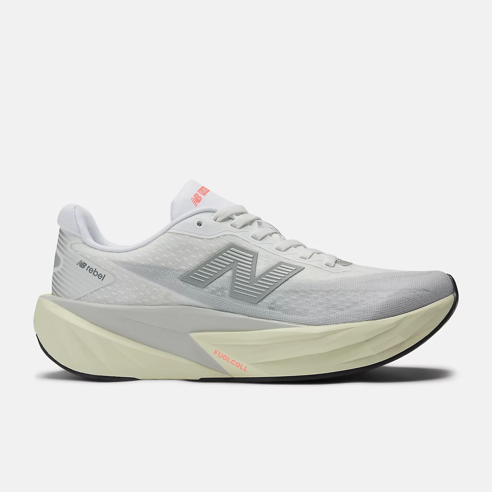 New Balance Rebel v5 - сбалансированные кроссовки для тренировок